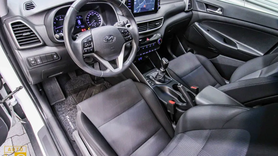 HYUNDAI Tucson -