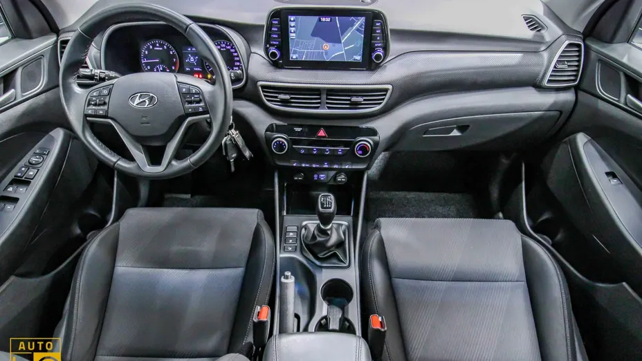 HYUNDAI Tucson -