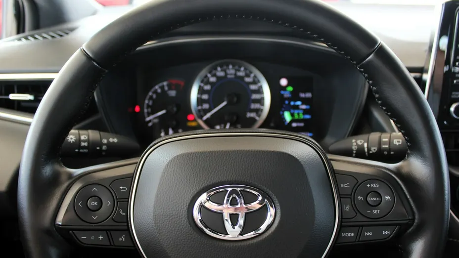 TOYOTA Corolla -