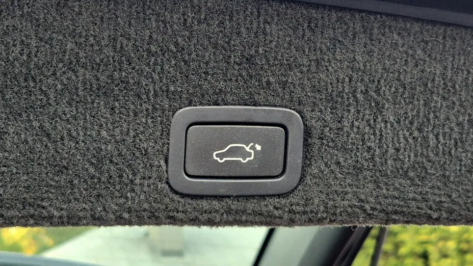VOLVO XC60 -