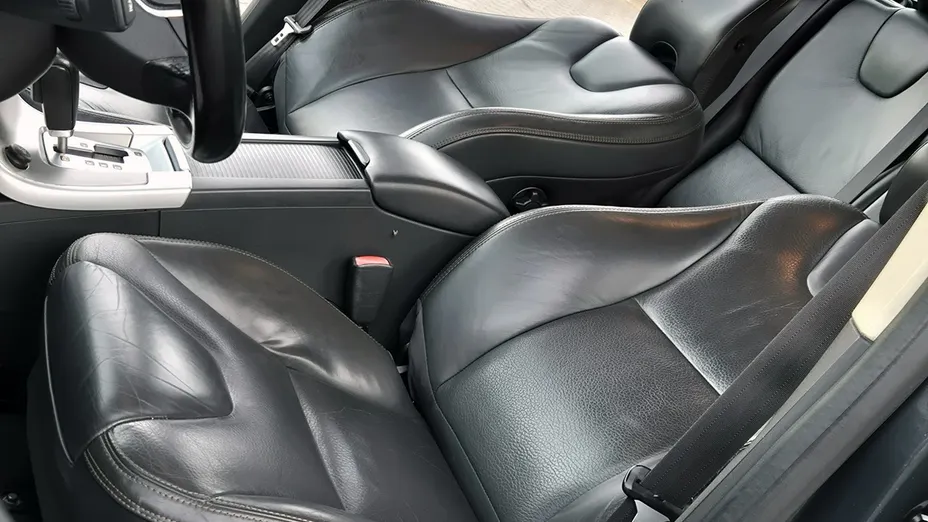 VOLVO XC60 -