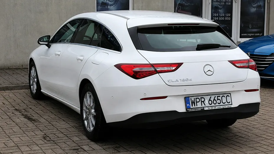 MERCEDES-BENZ CLA -