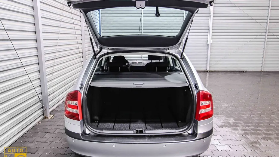 SKODA Octavia -