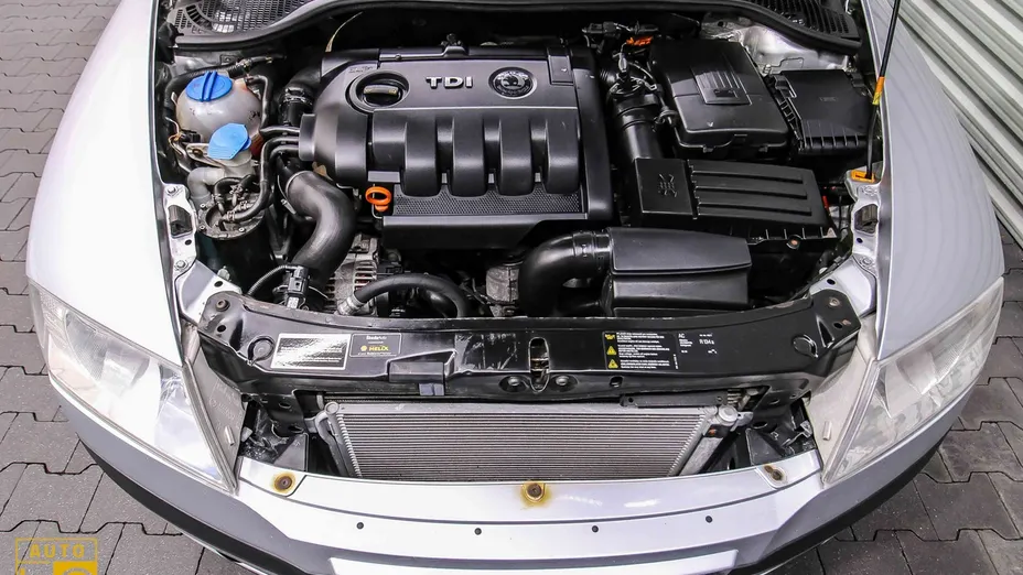 SKODA Octavia -
