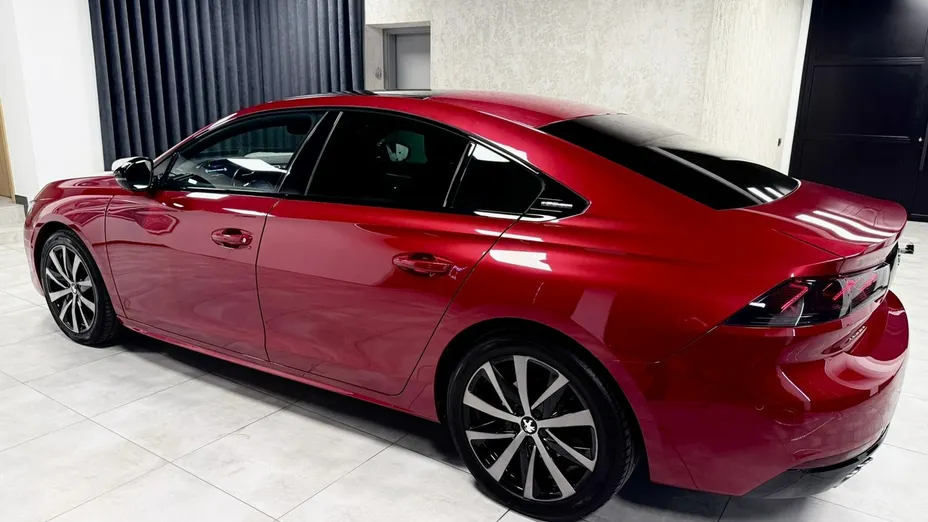 PEUGEOT 508 -