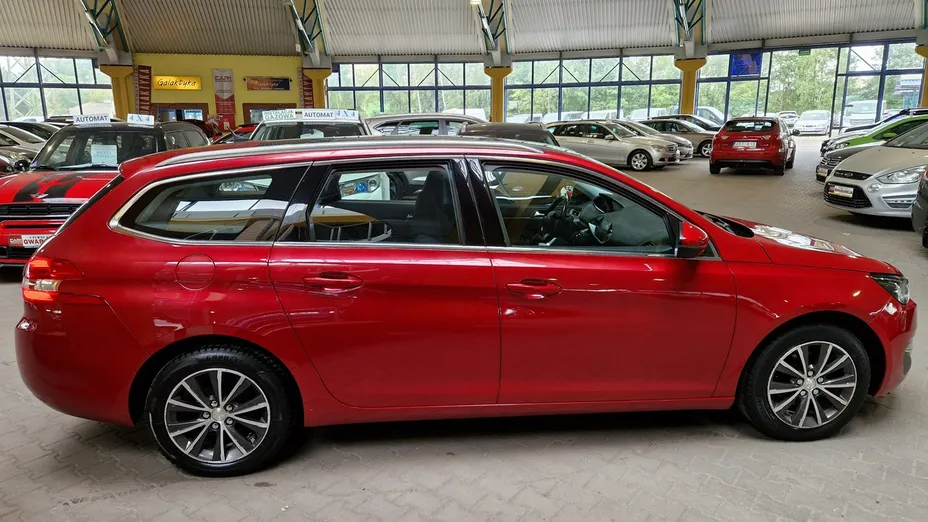PEUGEOT 308 -