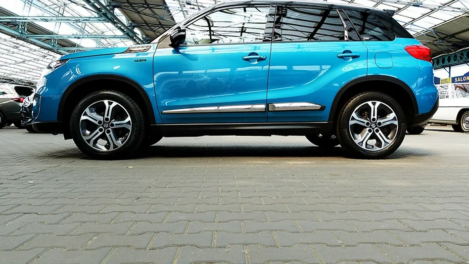 SUZUKI Vitara -