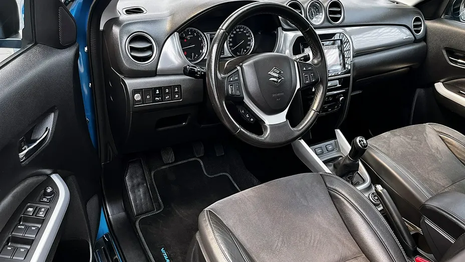 SUZUKI Vitara -