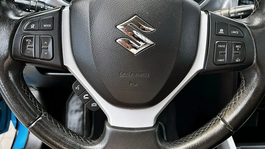 SUZUKI Vitara -