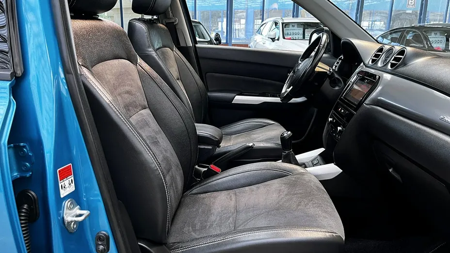 SUZUKI Vitara -