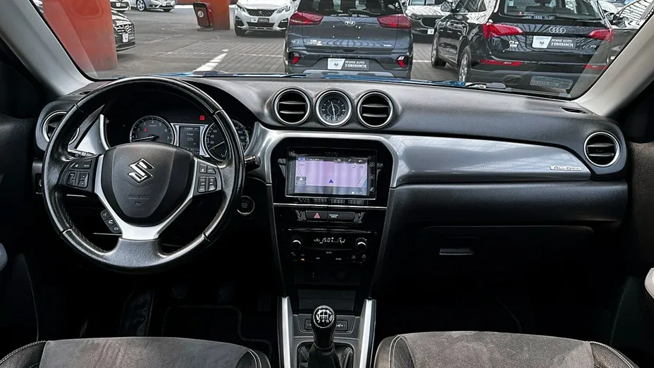 SUZUKI Vitara -