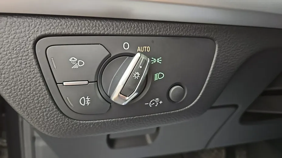 AUDI Q5 -