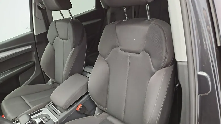 AUDI Q5 -