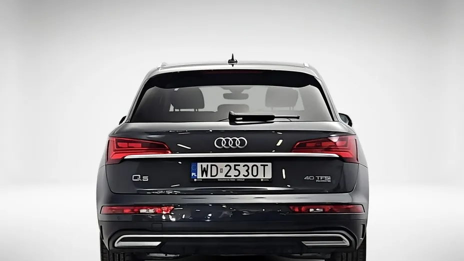 AUDI Q5 -