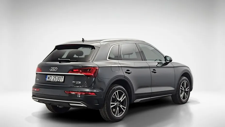 AUDI Q5 -