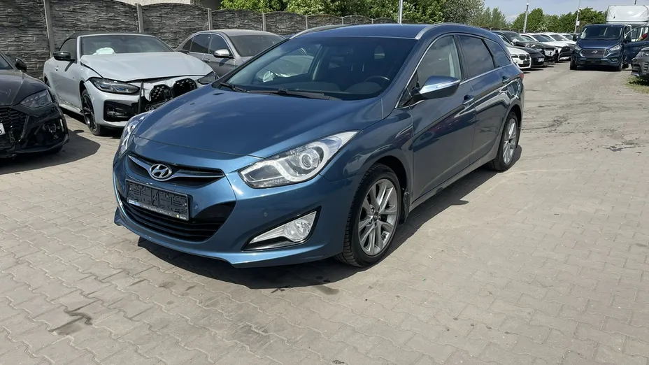 HYUNDAI i40 -