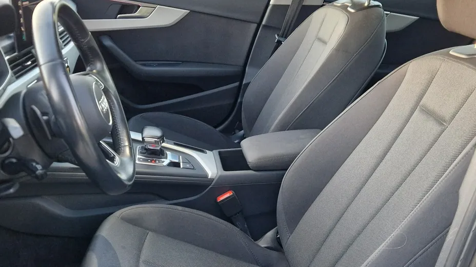 AUDI A4 -