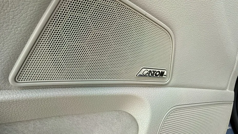 SKODA Superb -