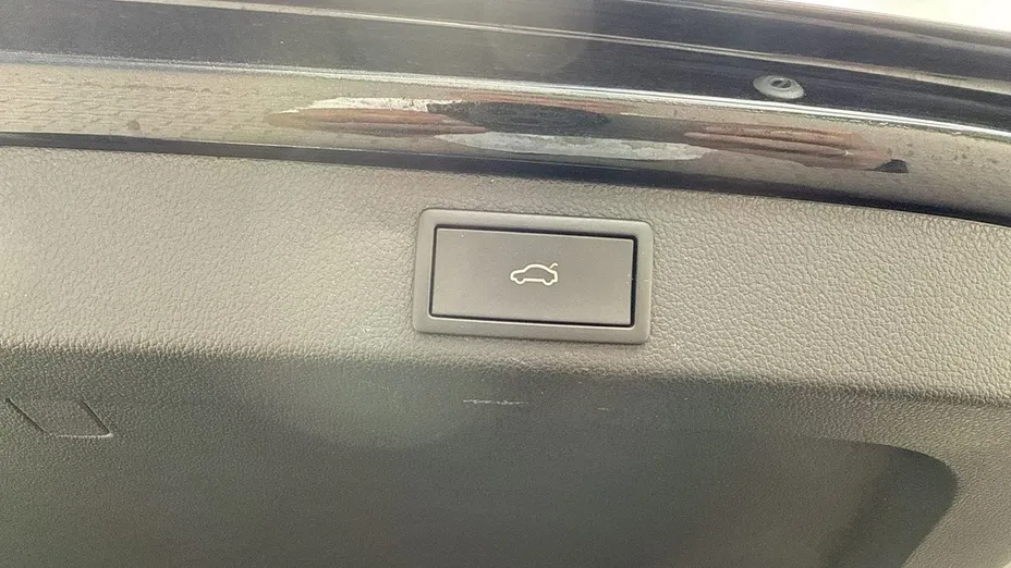 SKODA Superb -