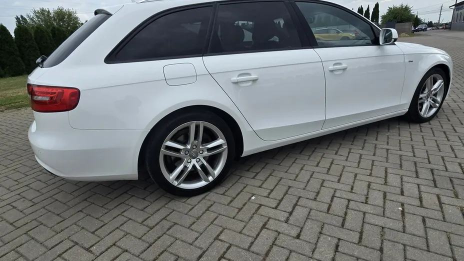AUDI A4 Avant -