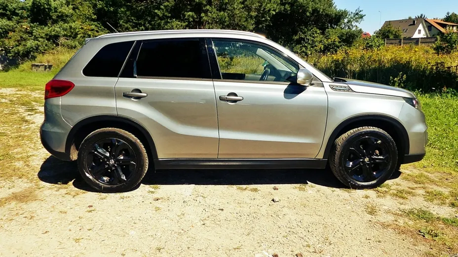 SUZUKI Vitara -