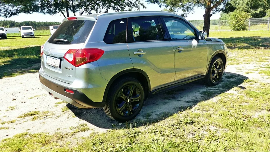 SUZUKI Vitara -