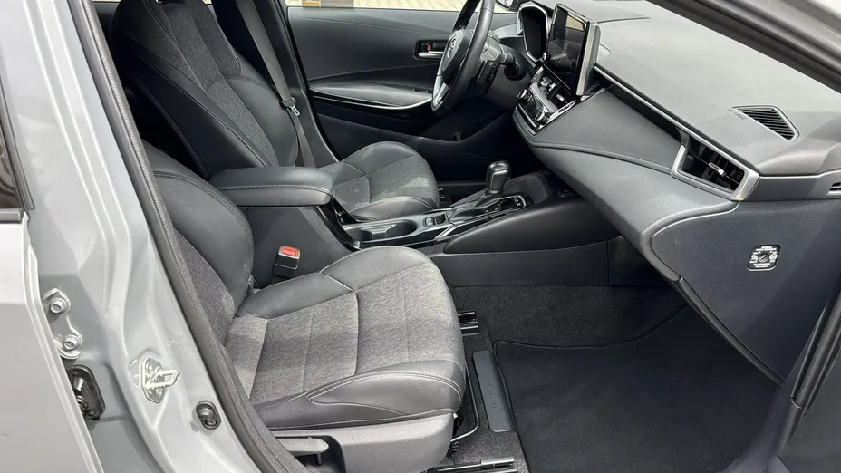 TOYOTA Corolla -