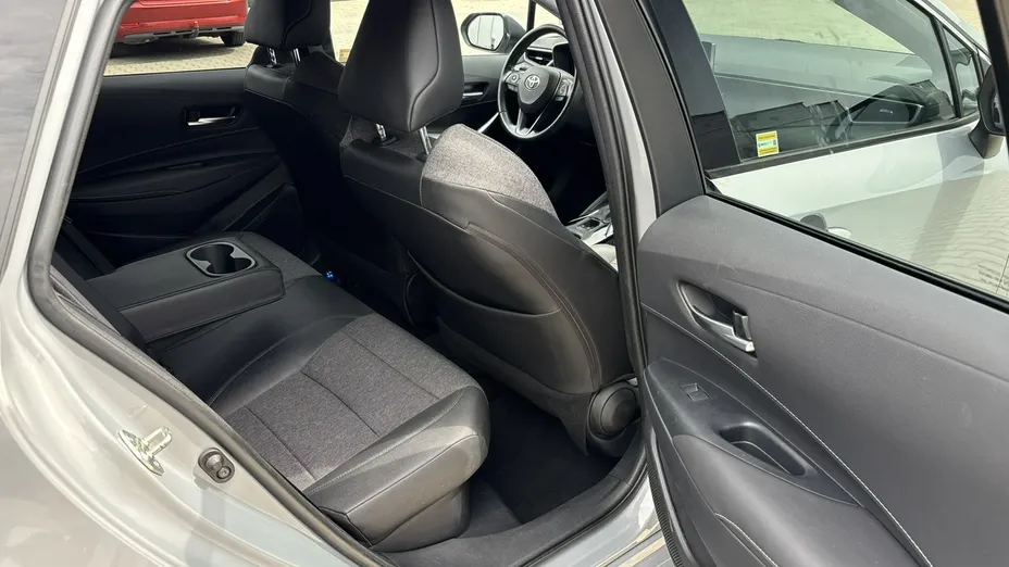 TOYOTA Corolla -