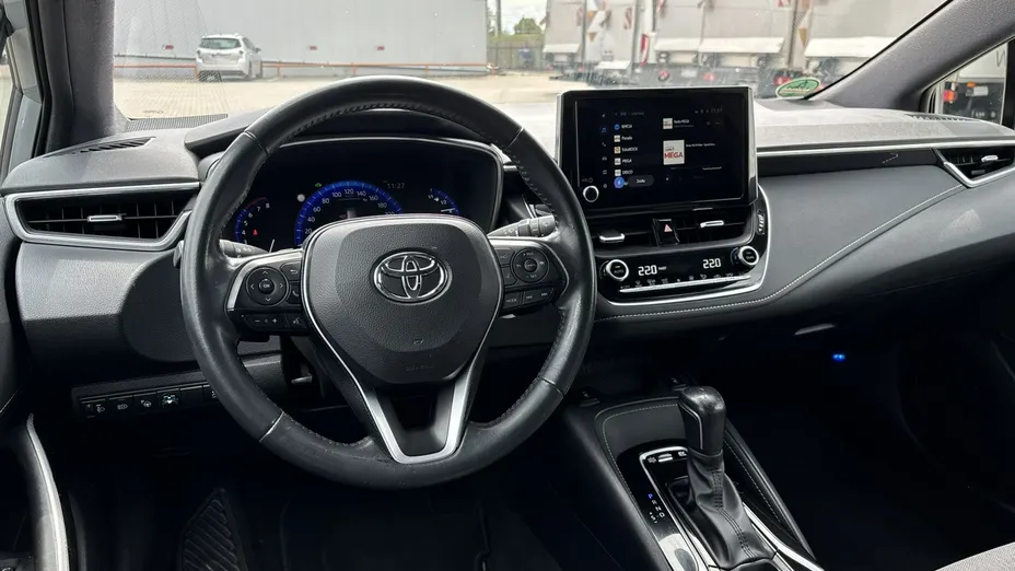 TOYOTA Corolla -
