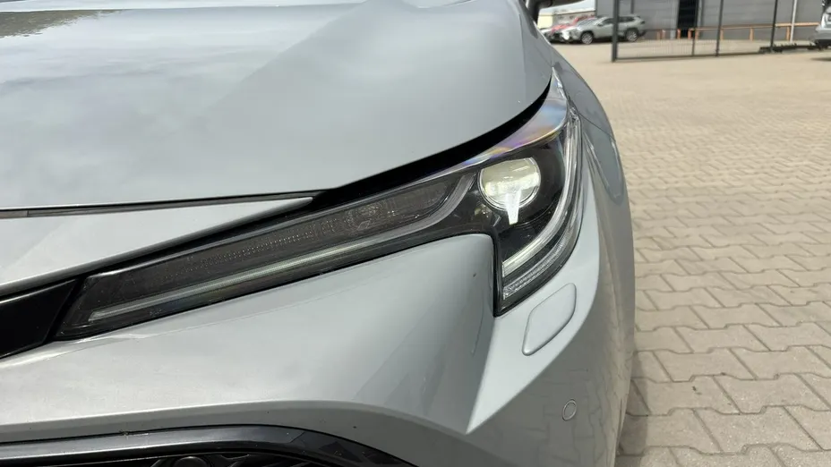 TOYOTA Corolla -