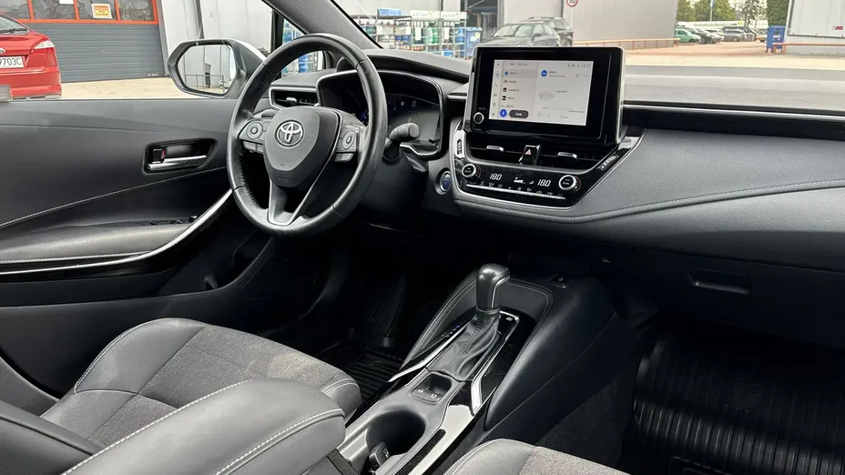 TOYOTA Corolla -