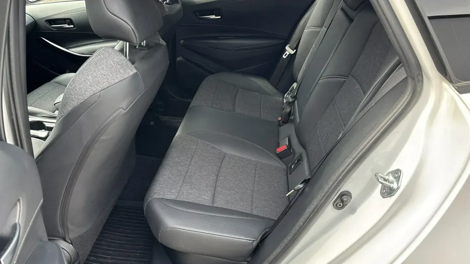 TOYOTA Corolla -