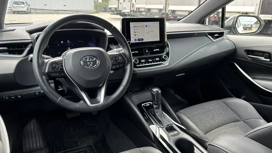 TOYOTA Corolla -