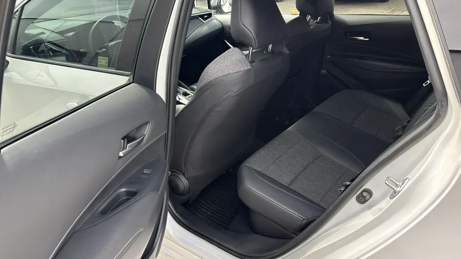 TOYOTA Corolla -