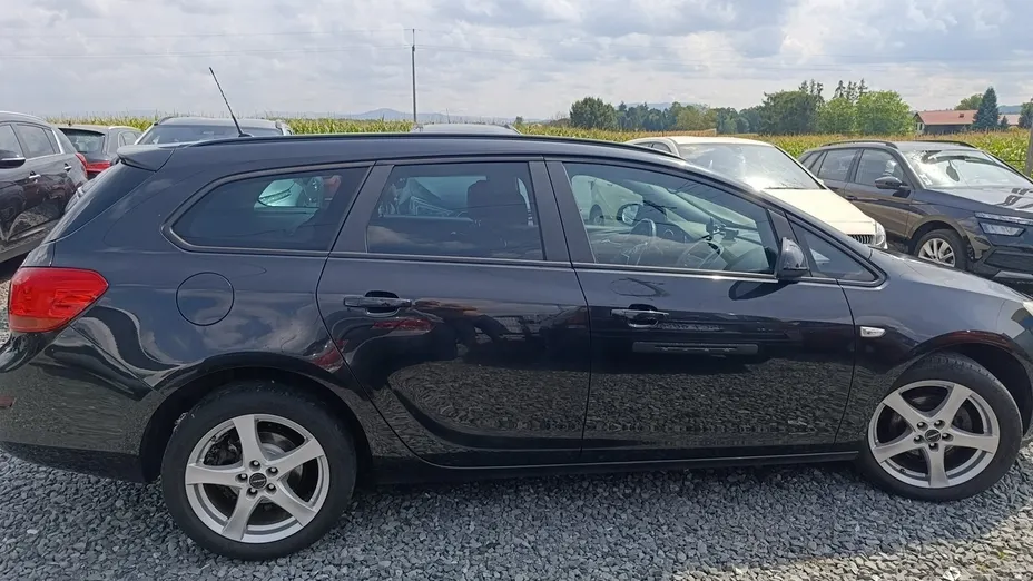 OPEL Astra -