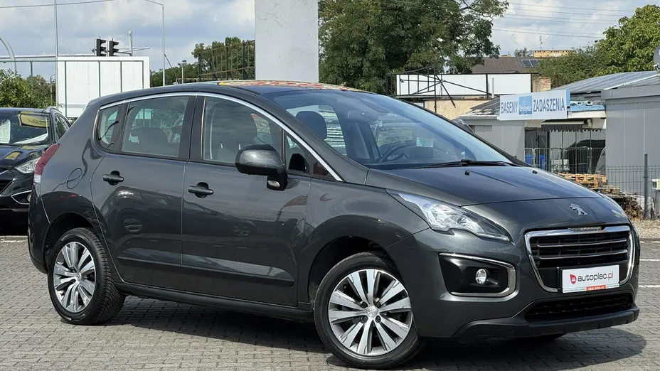 PEUGEOT 3008 -