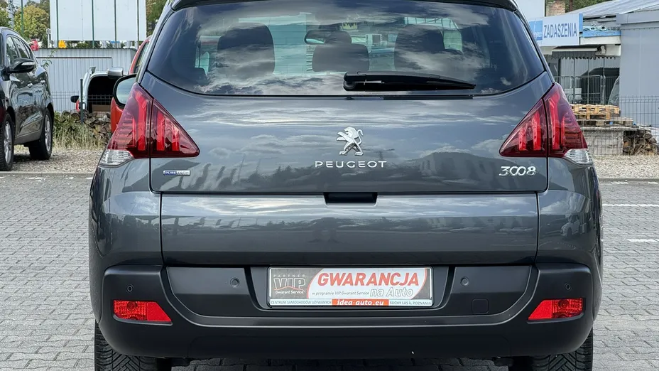 PEUGEOT 3008 -