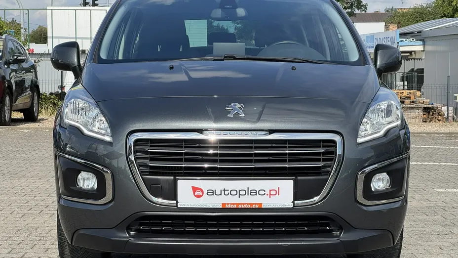 PEUGEOT 3008 -