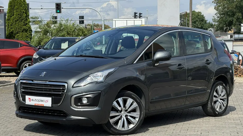 PEUGEOT 3008 -