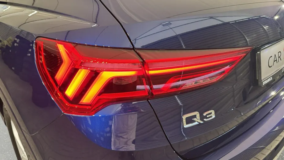 AUDI Q3 -