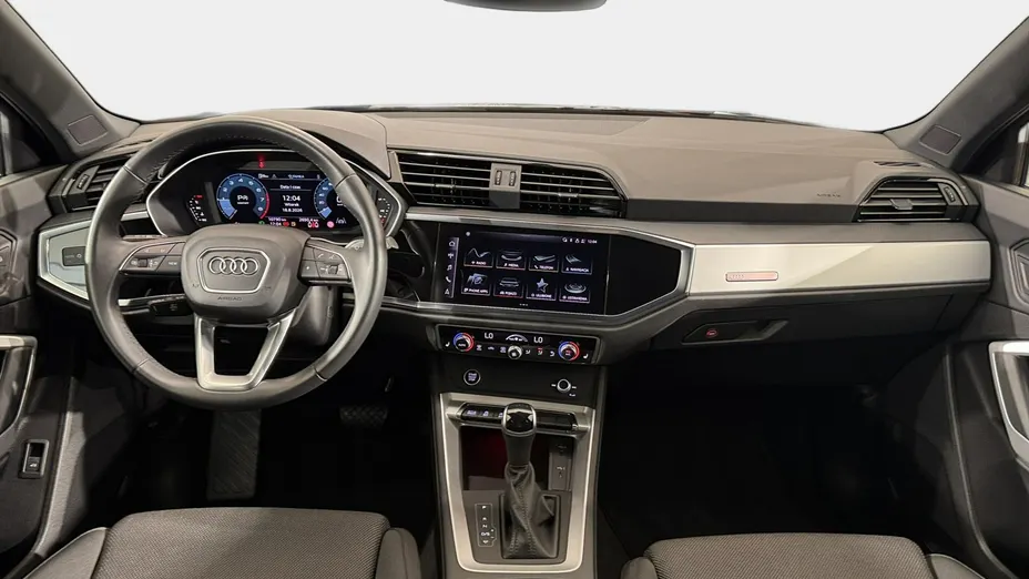 AUDI Q3 -