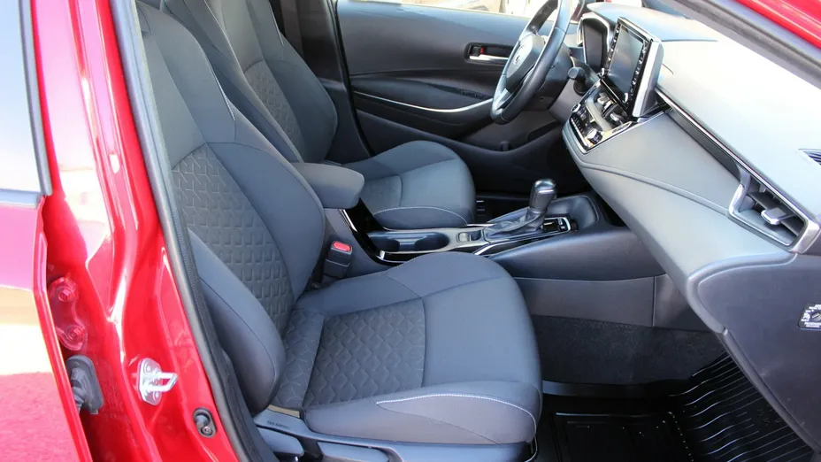 TOYOTA Corolla -