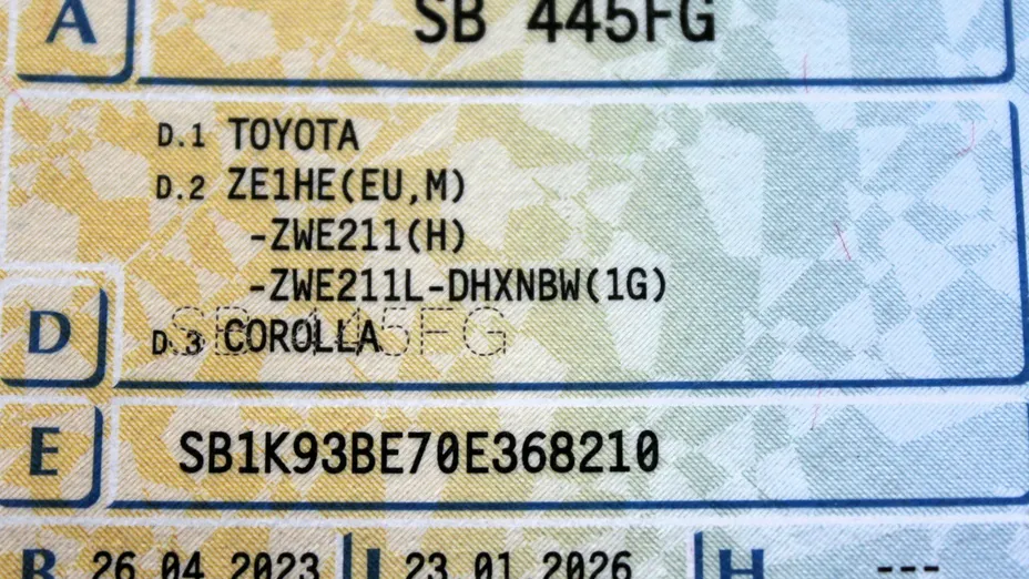 TOYOTA Corolla -