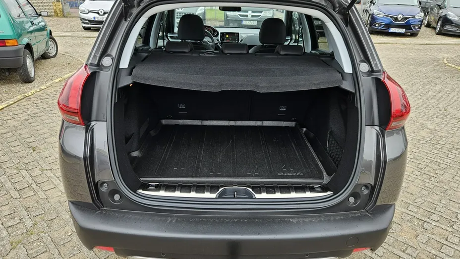 PEUGEOT 2008 -