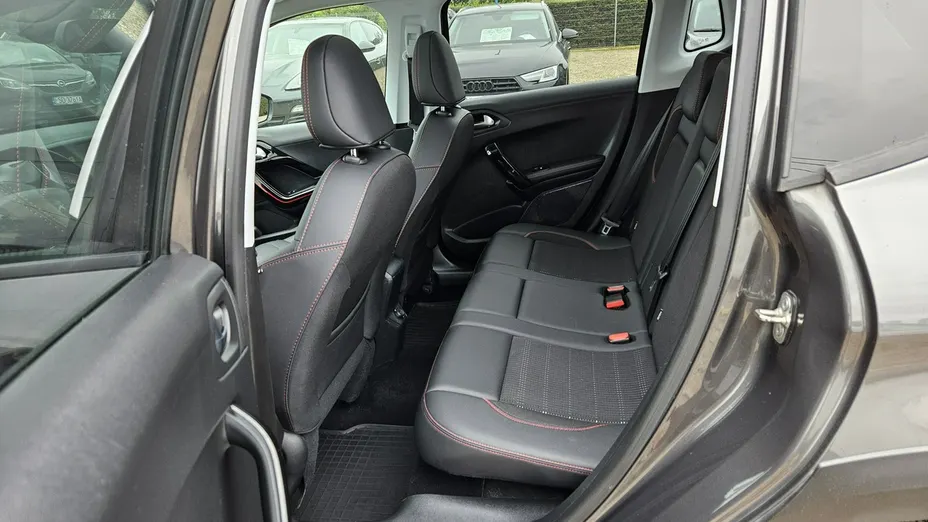 PEUGEOT 2008 -