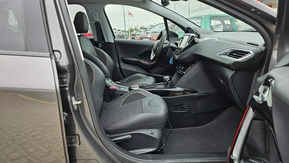 PEUGEOT 2008 -