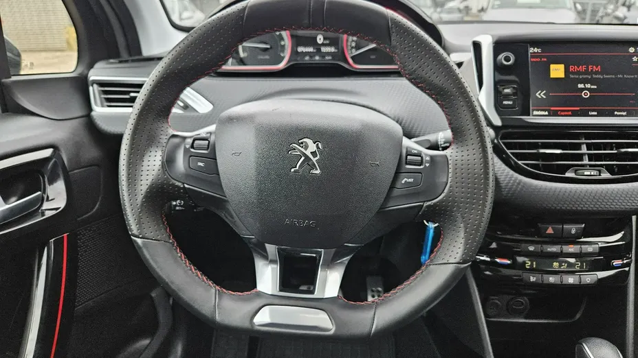 PEUGEOT 2008 -