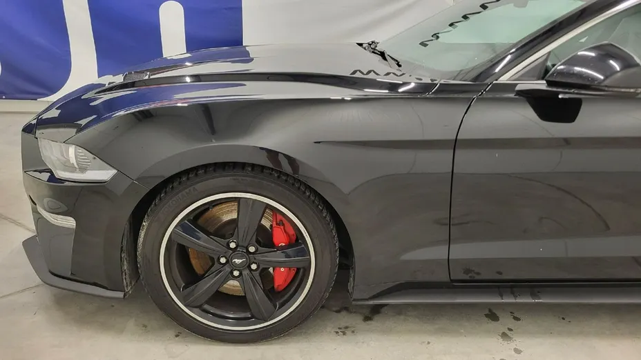 FORD Mustang -