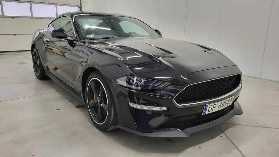 FORD Mustang -