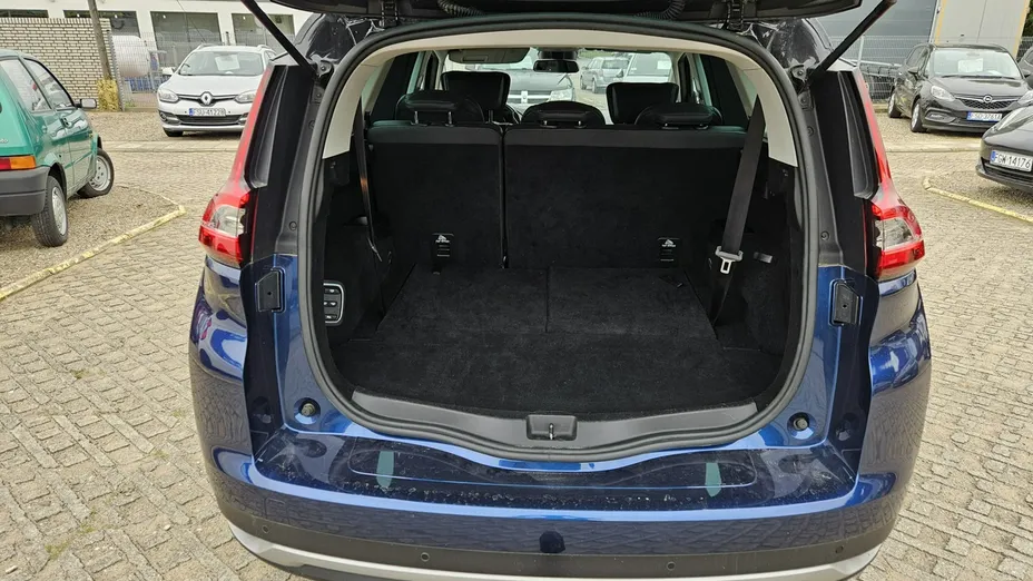 RENAULT Grand Scenic -